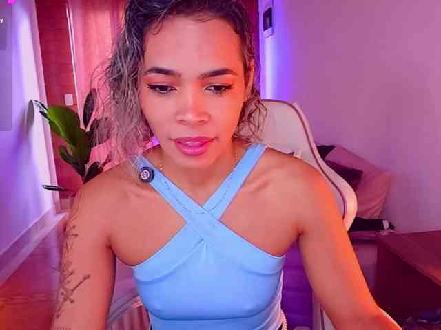 SashaKleinOF webcam