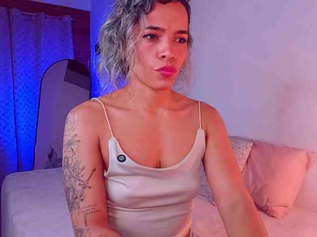 SashaKleinOF webcam
