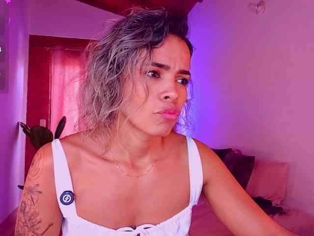 Modelo: SashaKleinOF