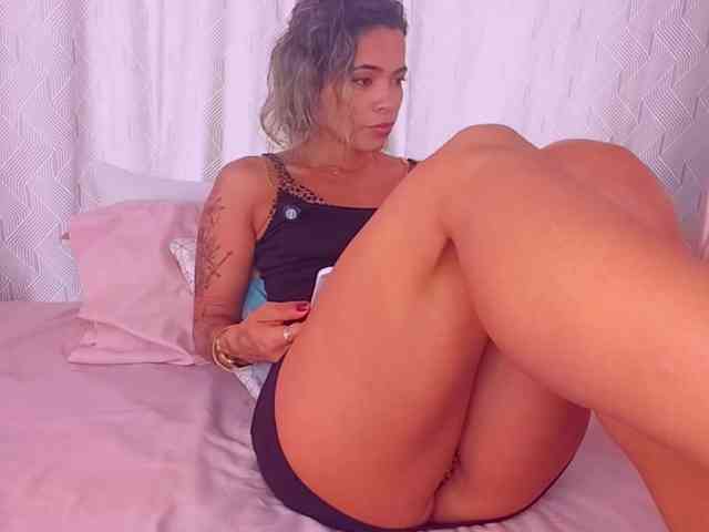 SashaKleinOF webcam