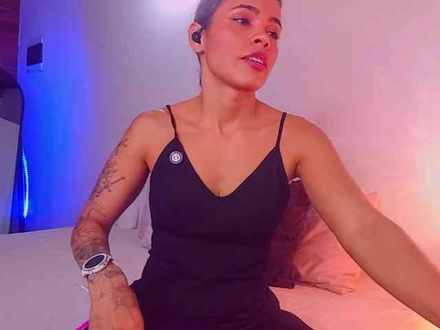 SashaKleinOF webcam