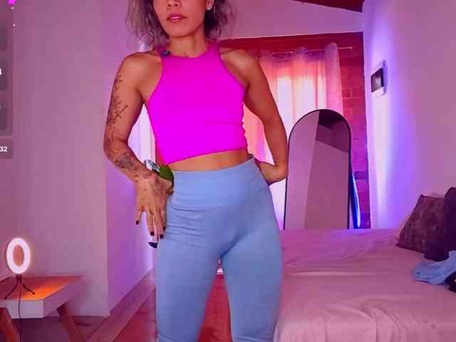 SashaKleinOF webcam