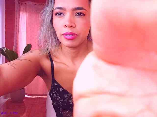 SashaKleinOF webcam