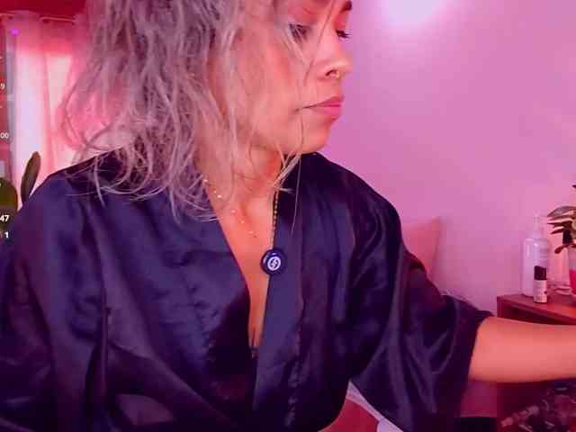 SashaKleinOF webcam