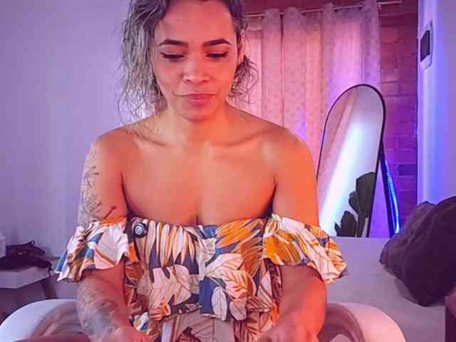 SashaKleinOF webcam