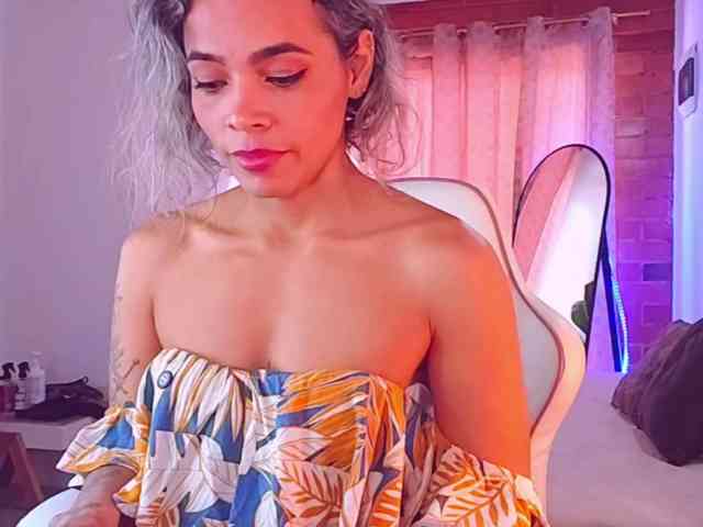 SashaKleinOF webcam