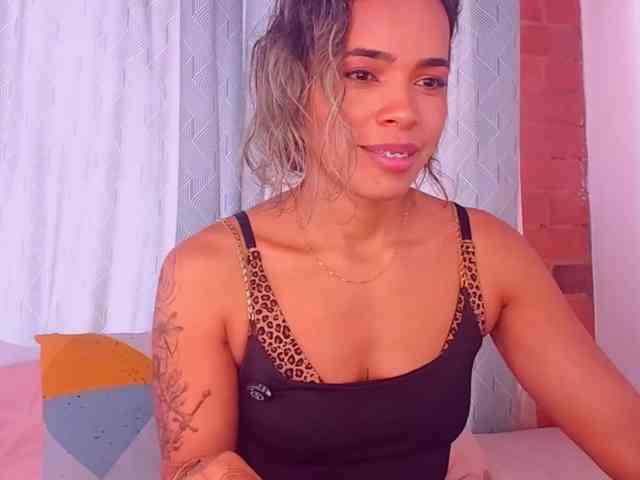 SashaKleinOF webcam