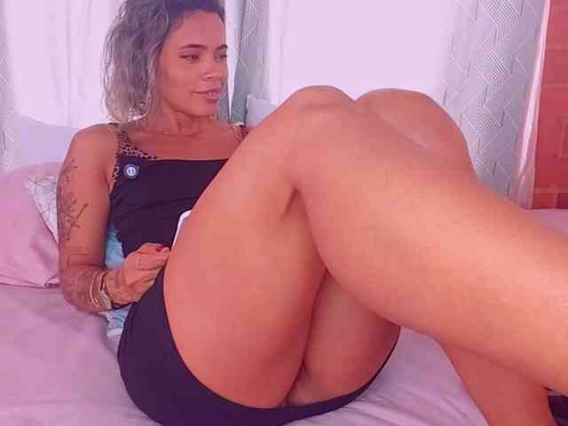 SashaKleinOF webcam