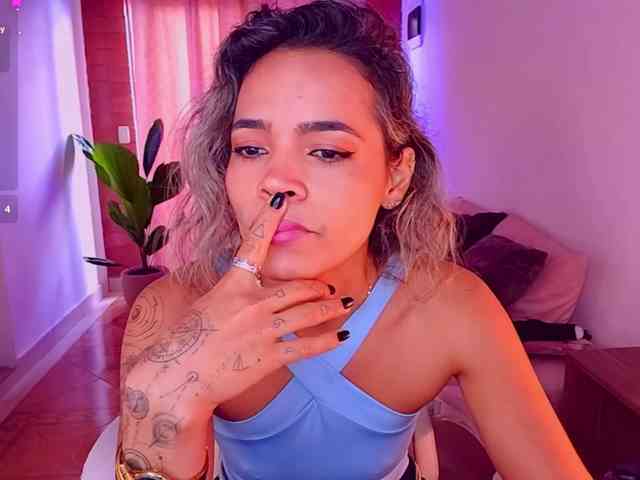 SashaKleinOF webcam