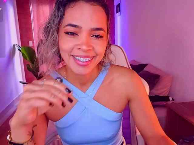SashaKleinOF webcam