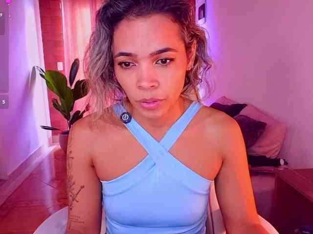 SashaKleinOF webcam