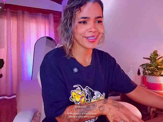 SashaKleinOF webcam