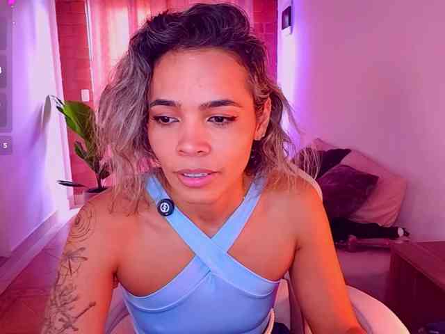 SashaKleinOF webcam