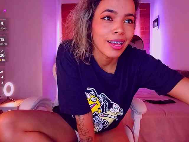 SashaKleinOF webcam