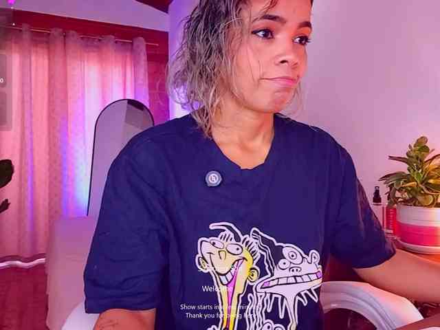 SashaKleinOF webcam