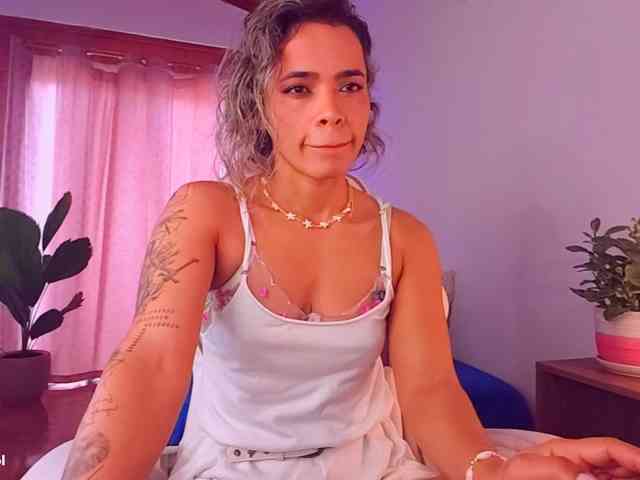 SashaKleinOF webcam