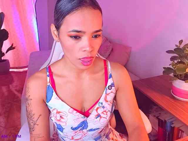 SashaKleinOF webcam