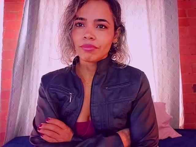 SashaKleinOF webcam