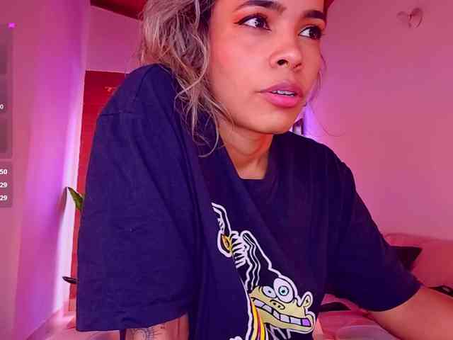 SashaKleinOF webcam