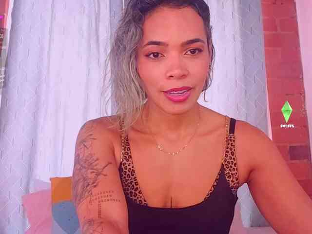 SashaKleinOF webcam