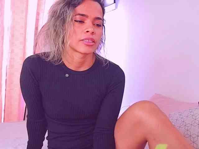 SashaKleinOF webcam
