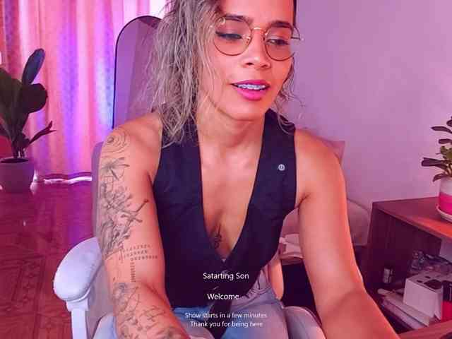 SashaKleinOF webcam