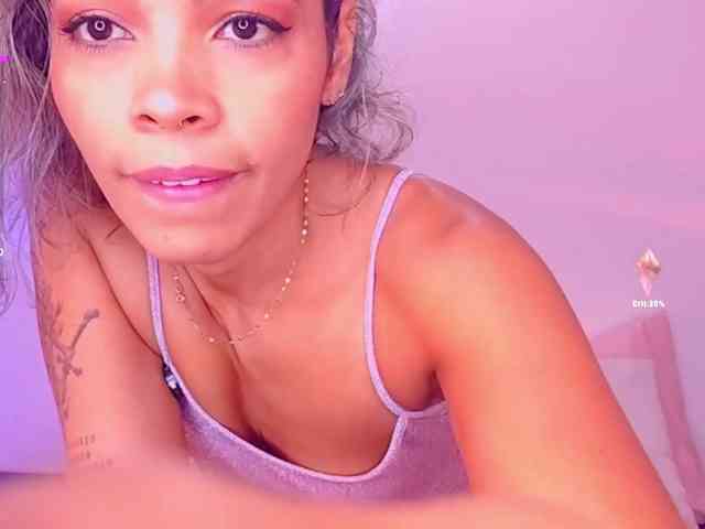 SashaKleinOF webcam