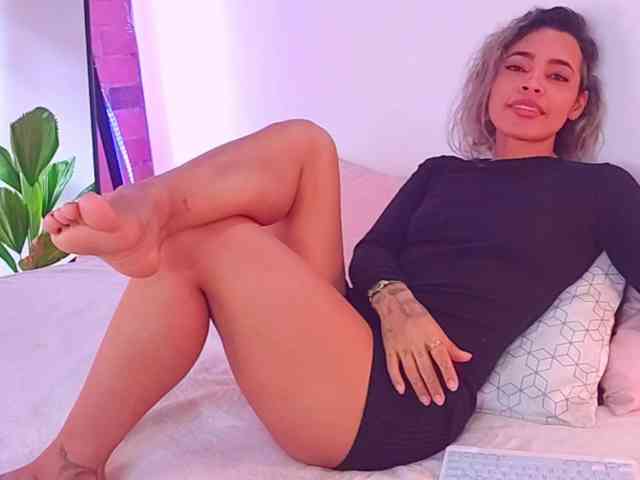 SashaKleinOF webcam