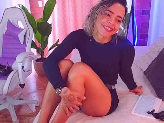 SashaKleinOF webcam