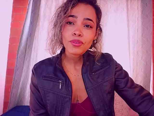 SashaKleinOF webcam