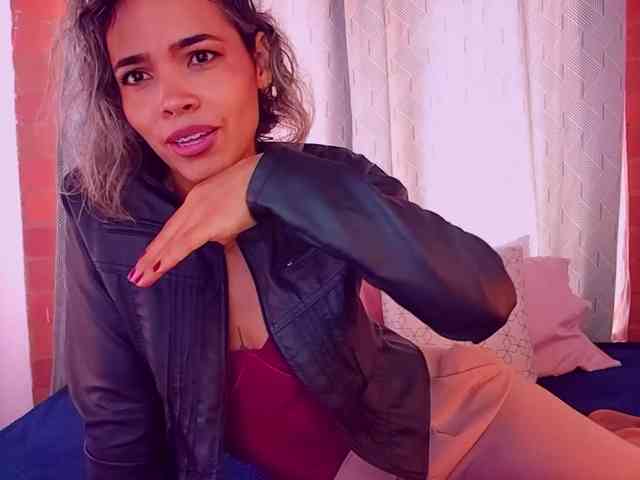 SashaKleinOF webcam
