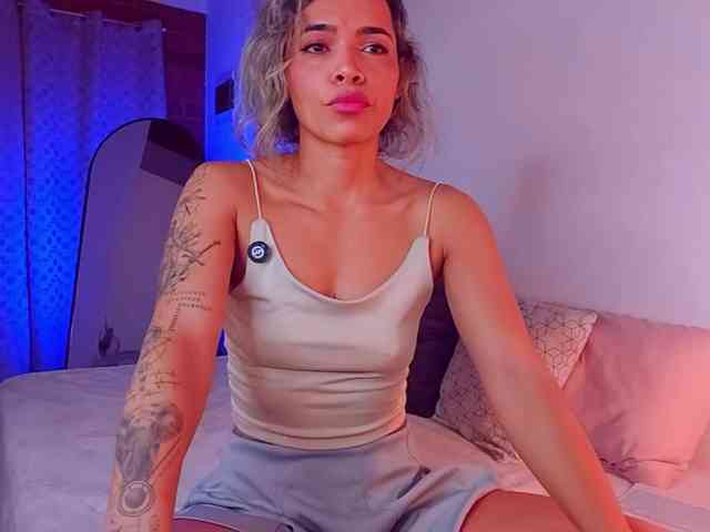 SashaKleinOF webcam