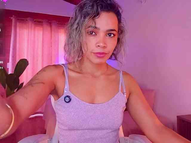SashaKleinOF webcam
