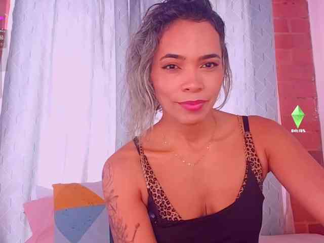 SashaKleinOF webcam