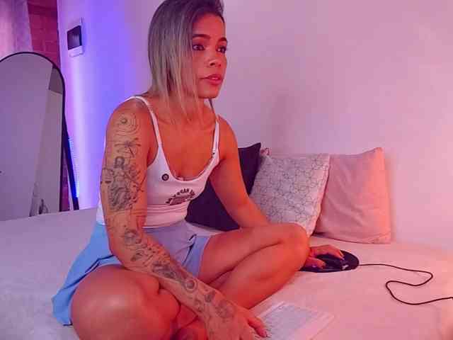 SashaKleinOF webcam