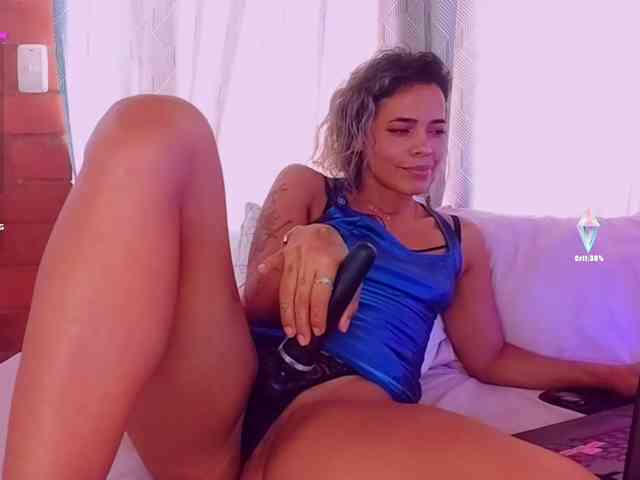 SashaKleinOF webcam