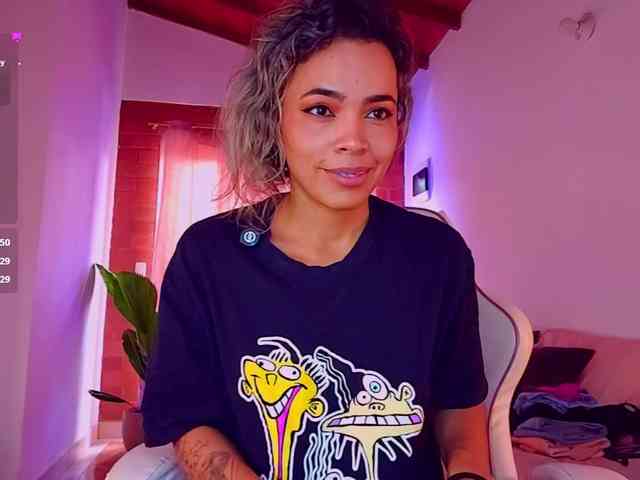 SashaKleinOF webcam
