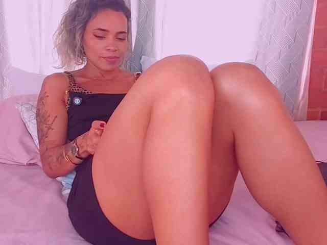 SashaKleinOF webcam