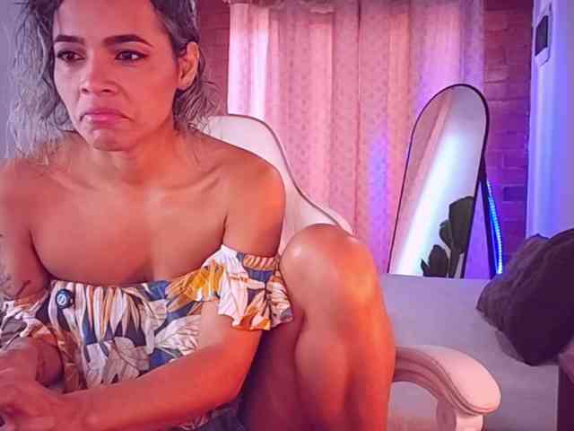 SashaKleinOF webcam