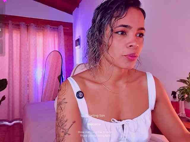 SashaKleinOF webcam