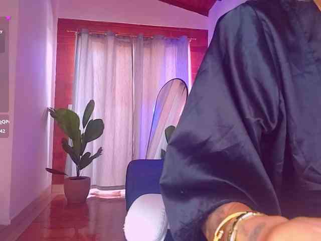 SashaKleinOF webcam