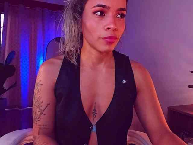 SashaKleinOF webcam