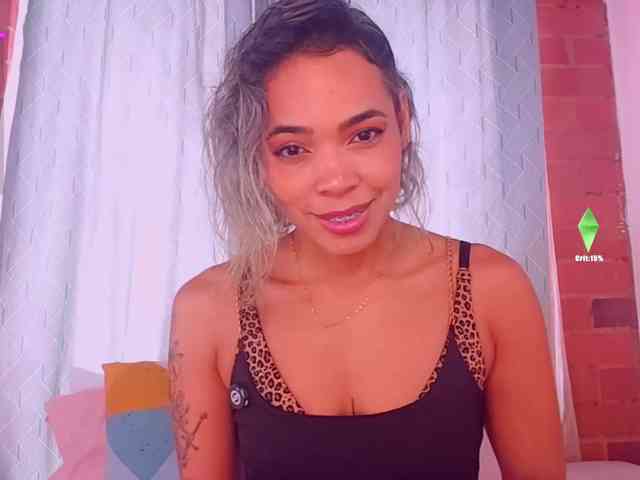 SashaKleinOF webcam
