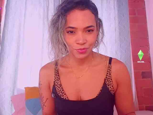 SashaKleinOF webcam