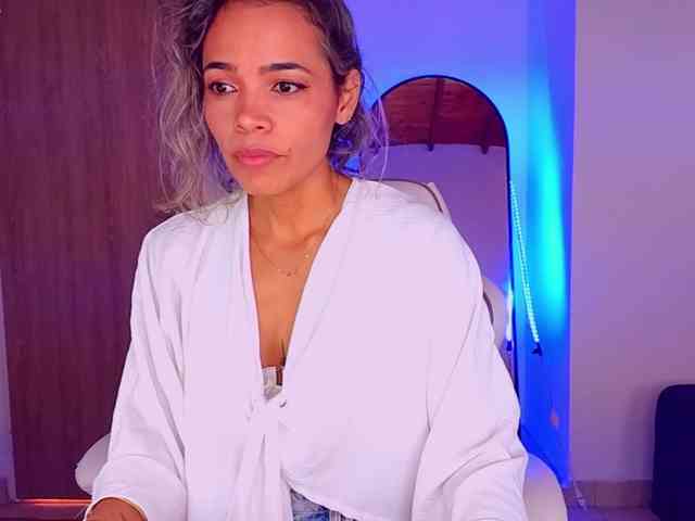 SashaKleinOF webcam