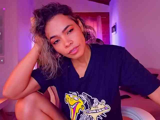 SashaKleinOF webcam