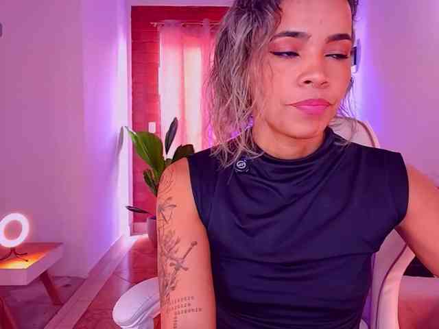 SashaKleinOF webcam