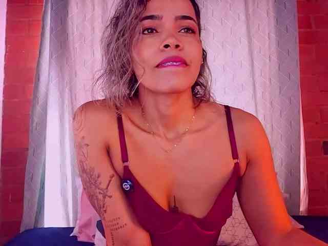 SashaKleinOF webcam