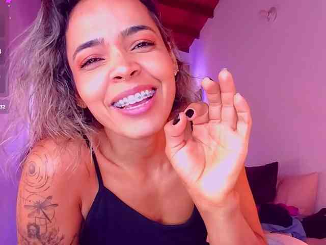SashaKleinOF webcam