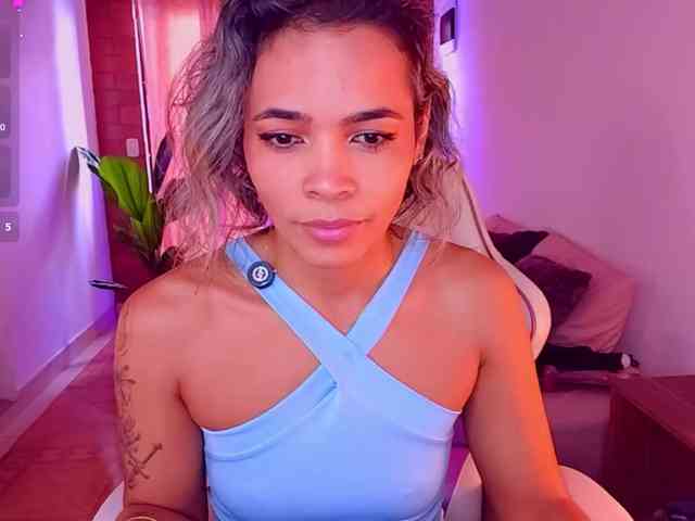 SashaKleinOF webcam
